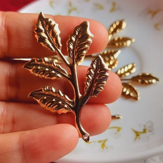 Gold Metal Leaves : Curve [Pack of 6]